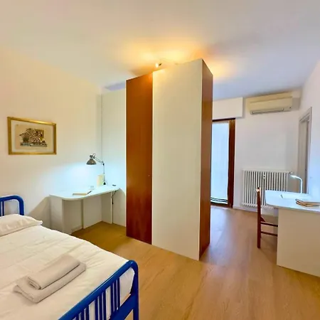 3 - 3 Bath - Bright Modern Apartamento