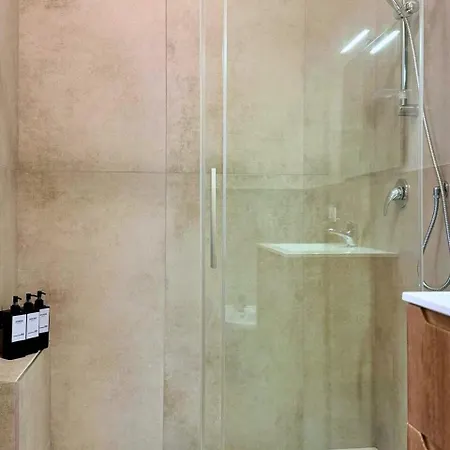 3 - 3 Bath - Bright Modern Apartamento Verona