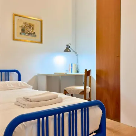 3 - 3 Bath - Bright Modern Apartamento *