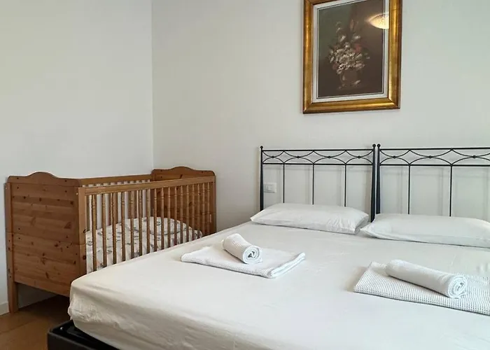 3 - 3 Bath - Bright Modern *