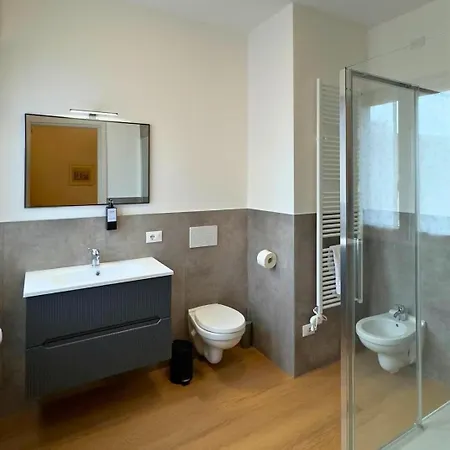3 - 3 Bath - Bright Modern *