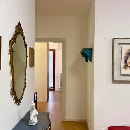 3 - 3 Bath - Bright Modern